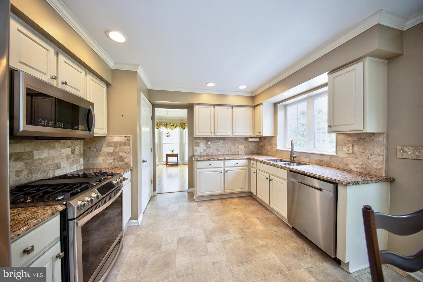 8124 Rose Haven Road photo 11