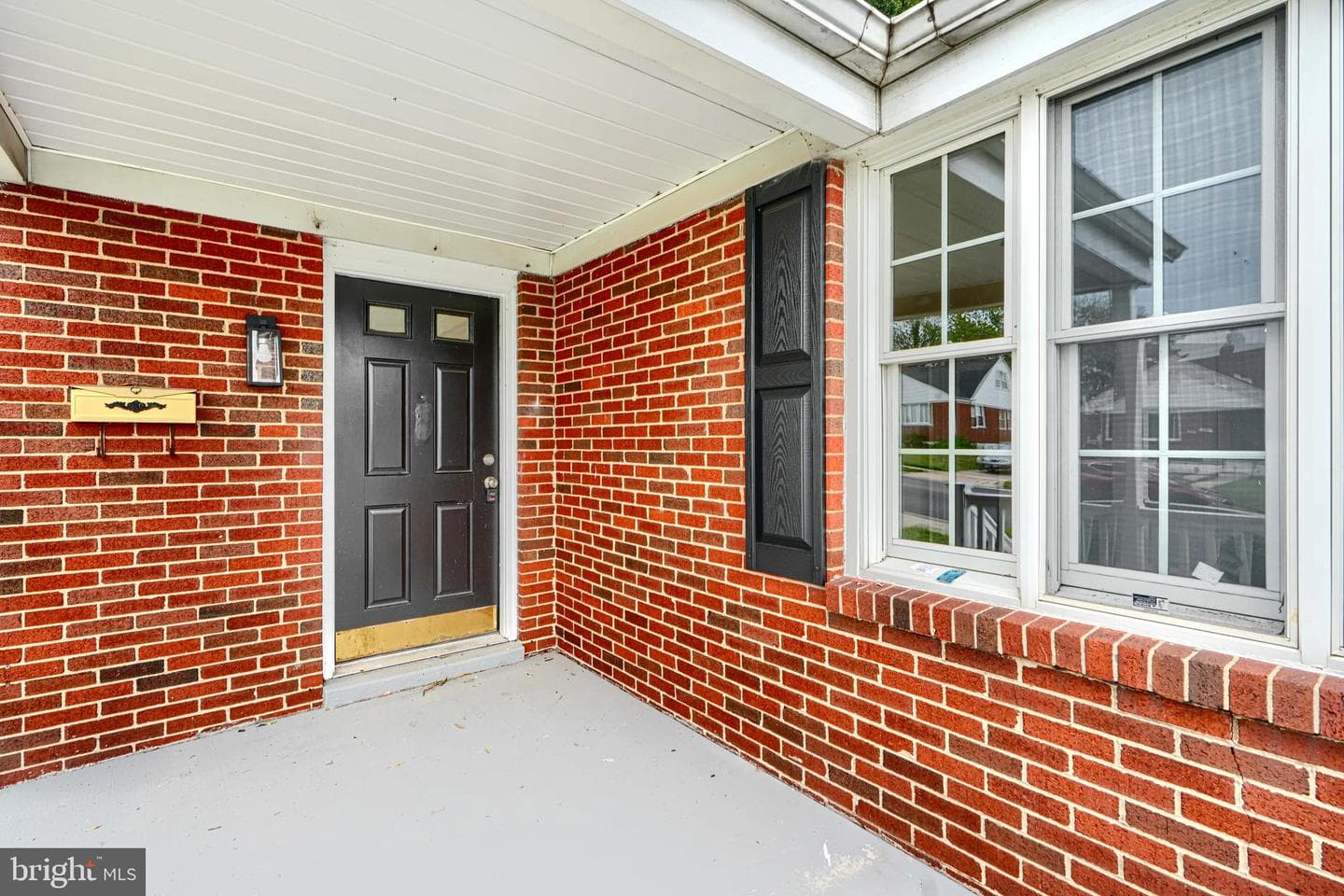 1813 Weyburn Road photo 4