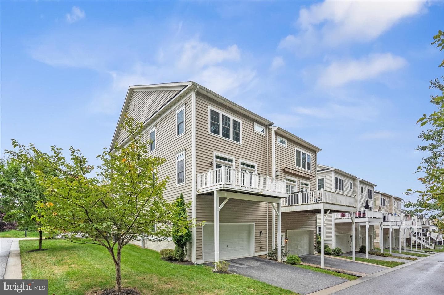 8634 Springvale Drive photo 42