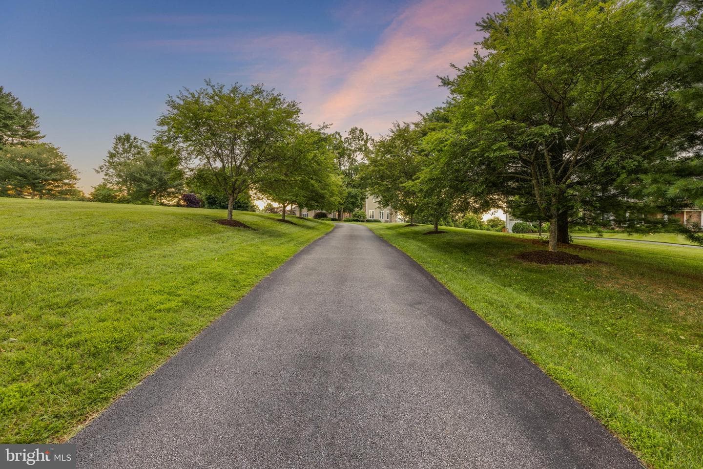 3913 Briar Knoll Circle photo 9
