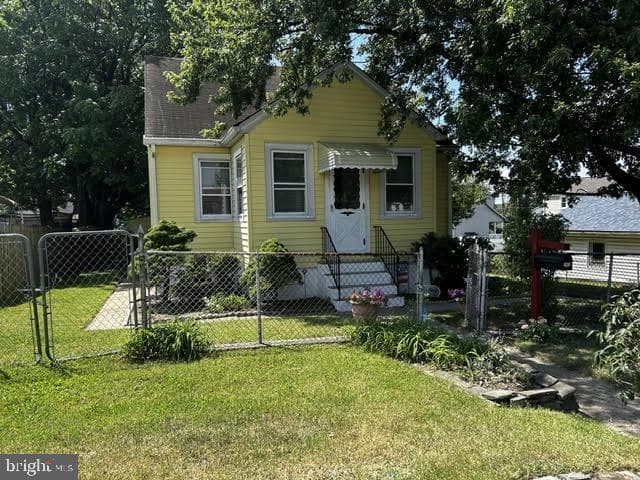 103 Wells Avenue photo 1