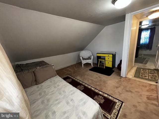 103 Wells Avenue photo 12