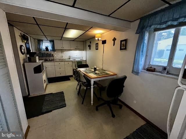 103 Wells Avenue photo 16