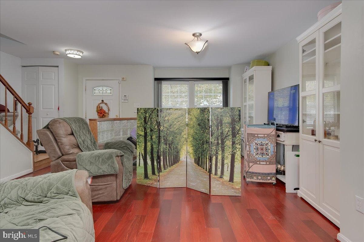 3915 Queens Lace Street photo 5