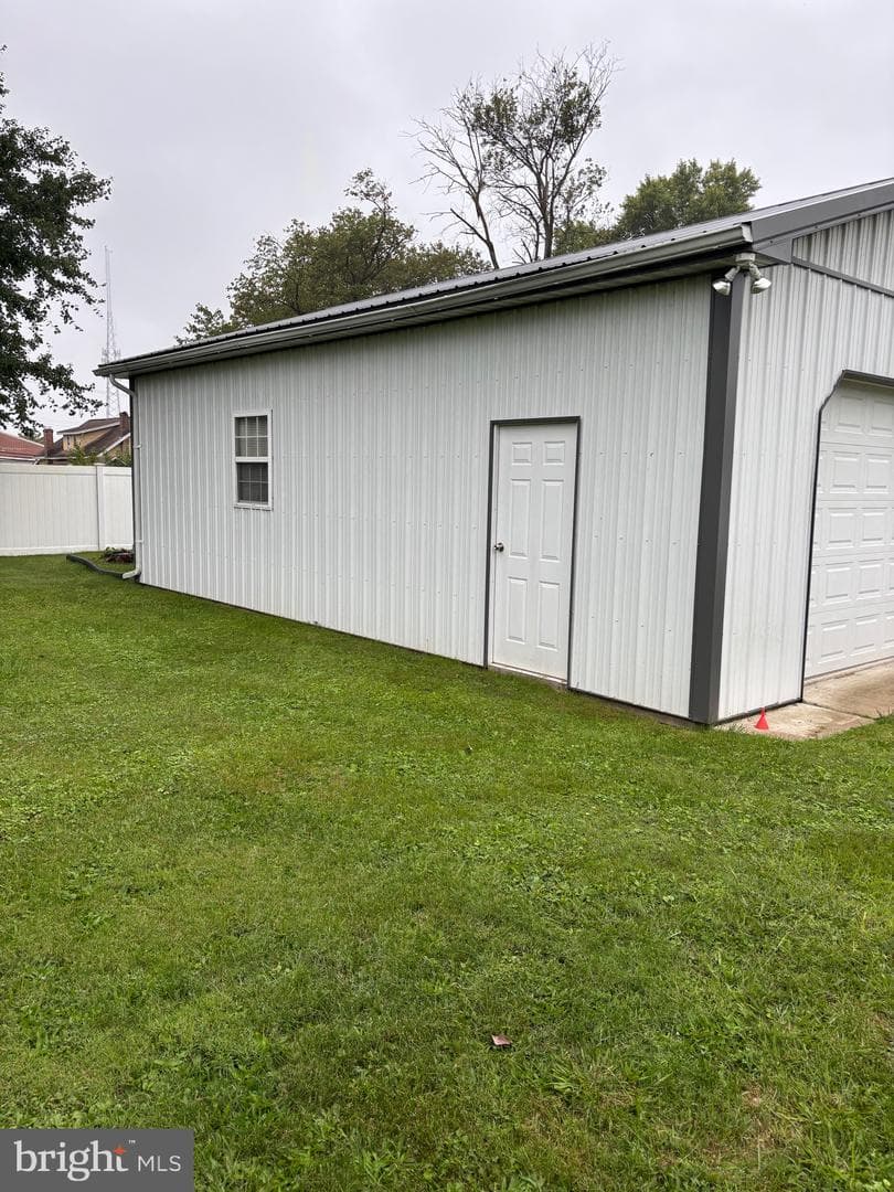 2321 Ellen Avenue photo 31