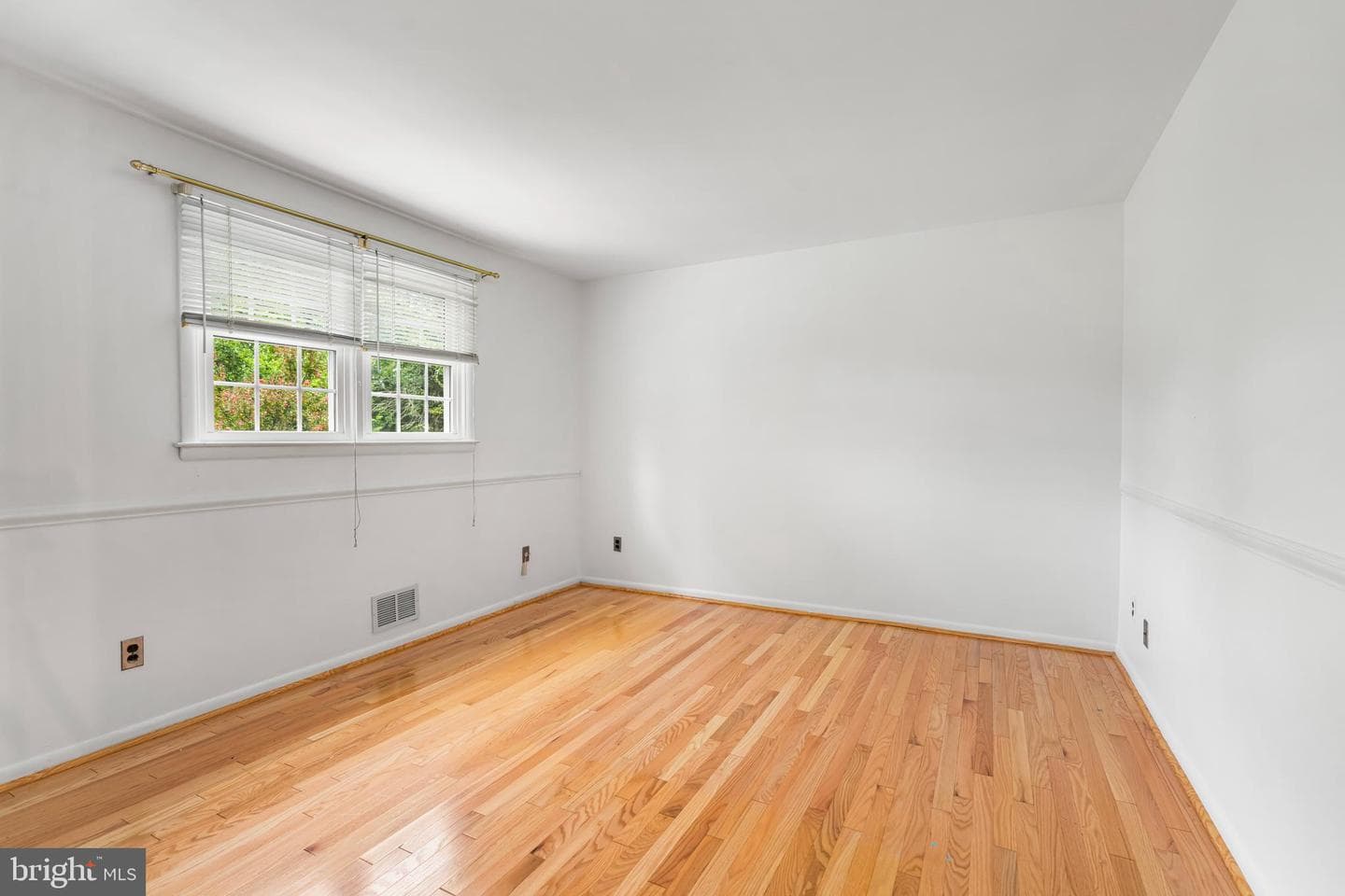1200 Ridervale Road photo 18