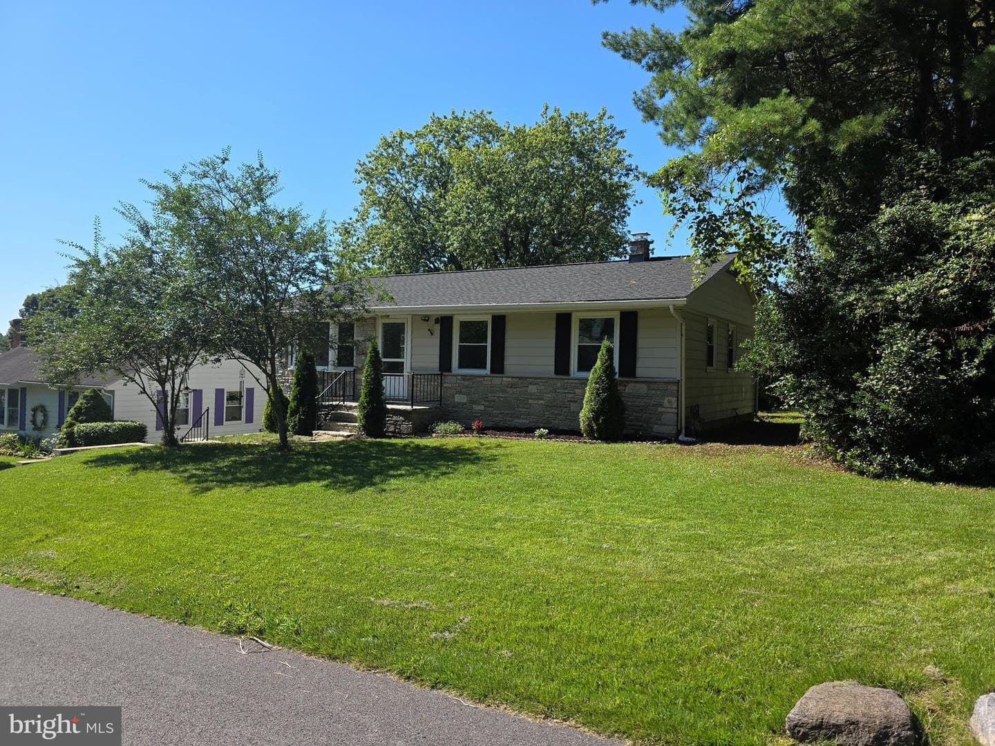 2819 Superior Avenue photo 3