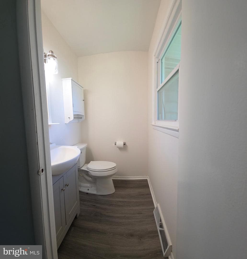 2819 Superior Avenue photo 34