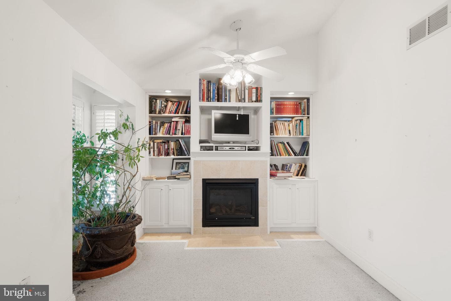 84 Kingston Park Lane photo 17