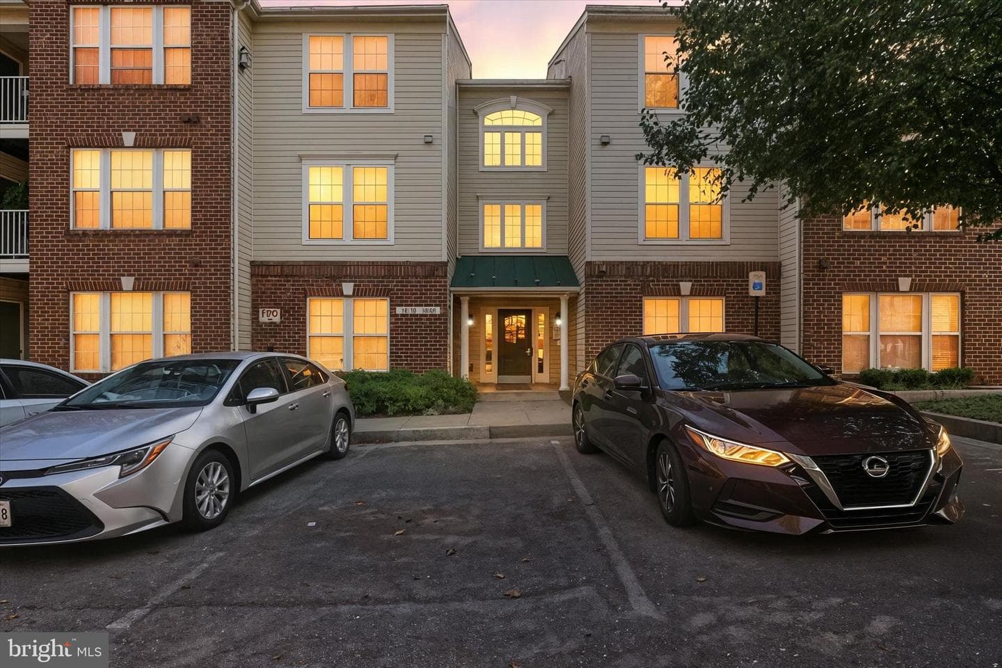 3006 Hunting Ridge Drive #3006 photo 2