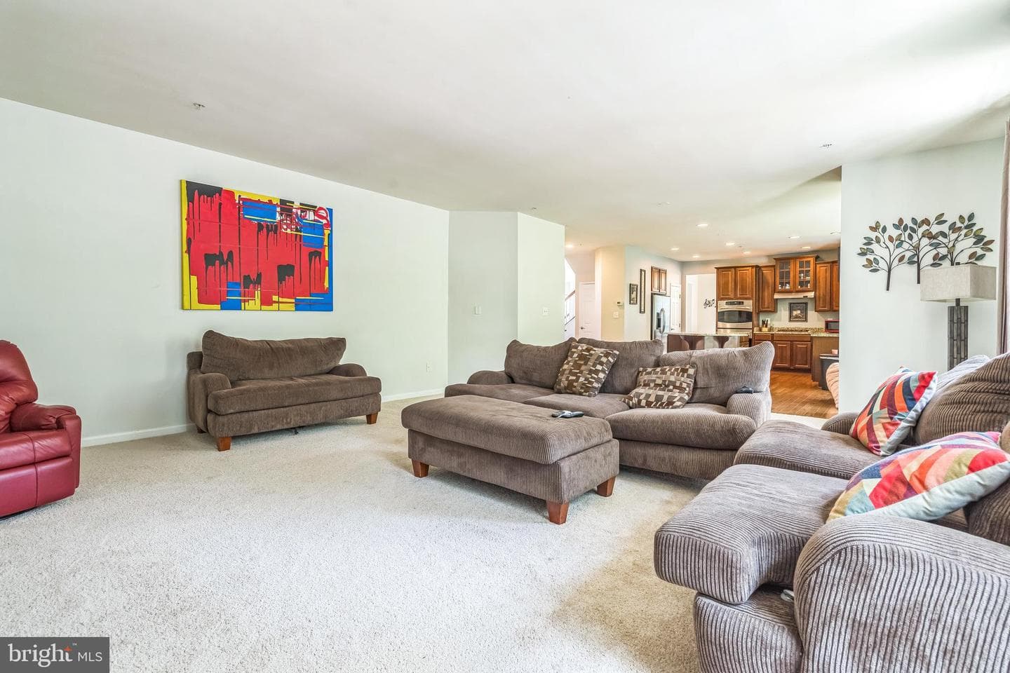 908 Gladway Road photo 7