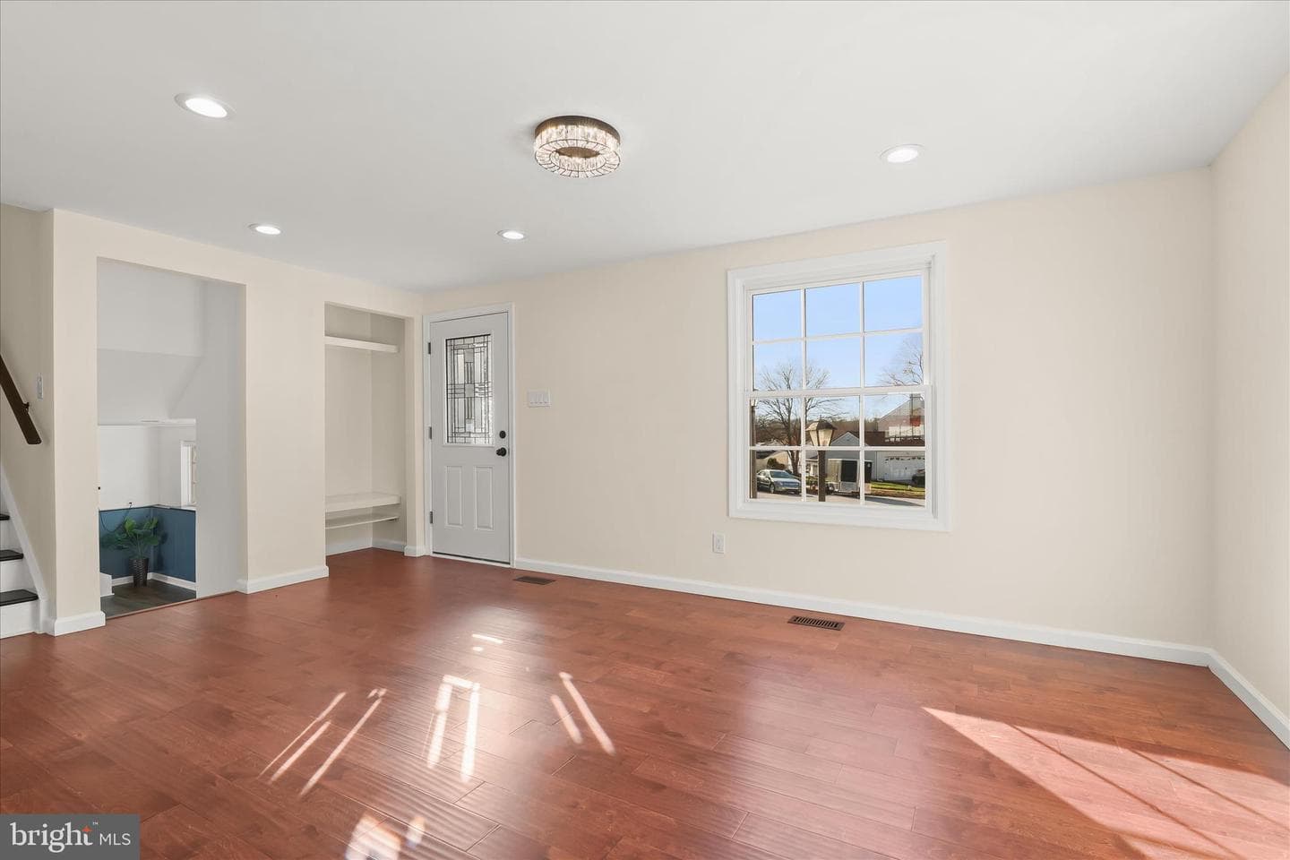 6 New Kent Court photo 8