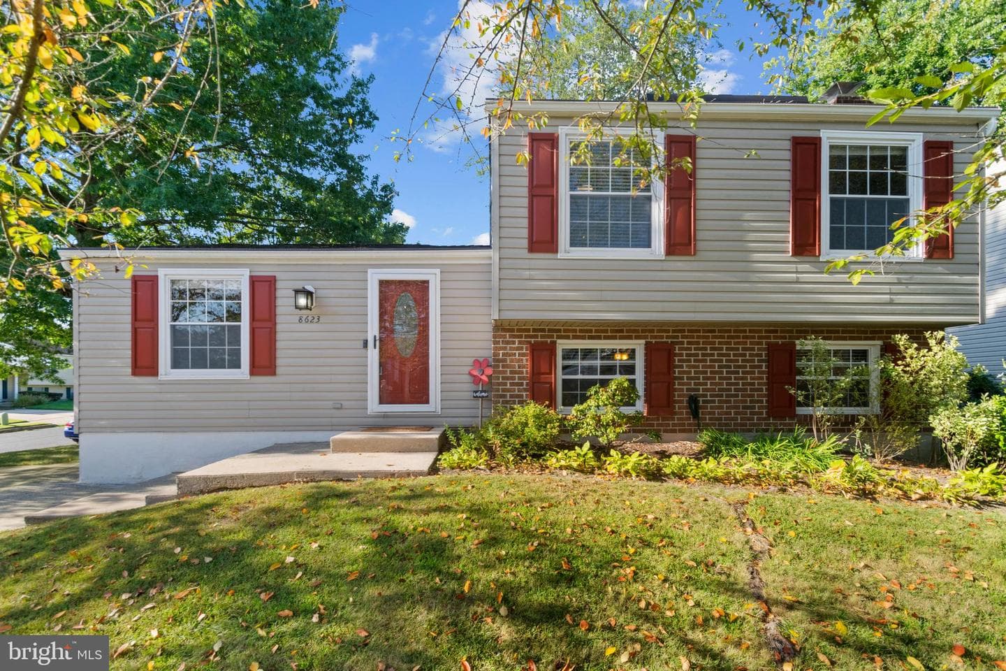 8623 Saxon Circle photo 1