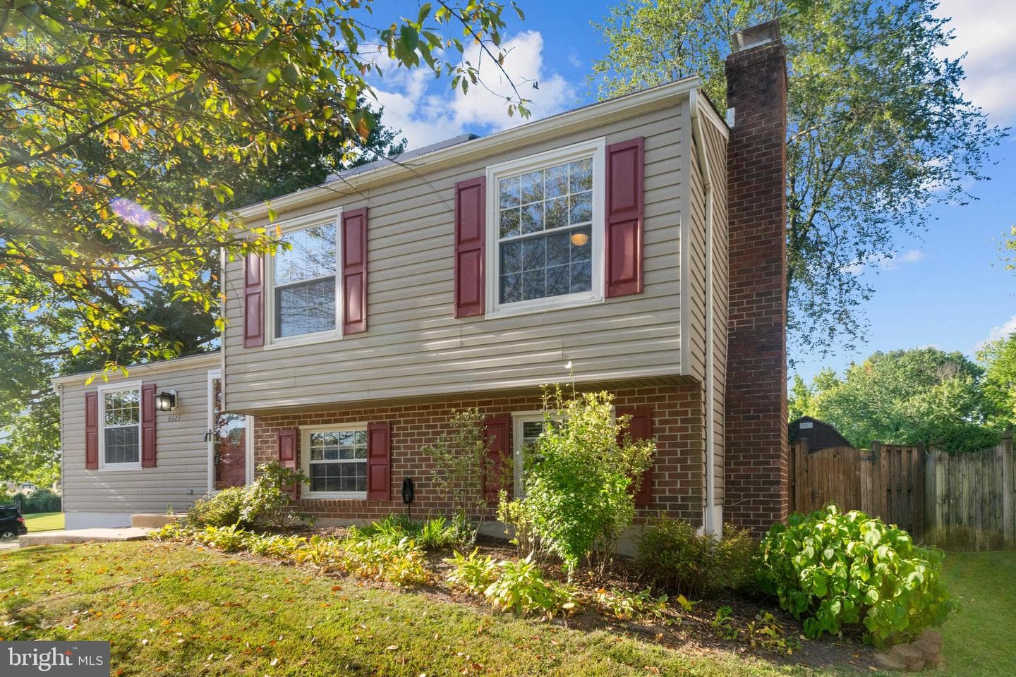8623 Saxon Circle photo 3