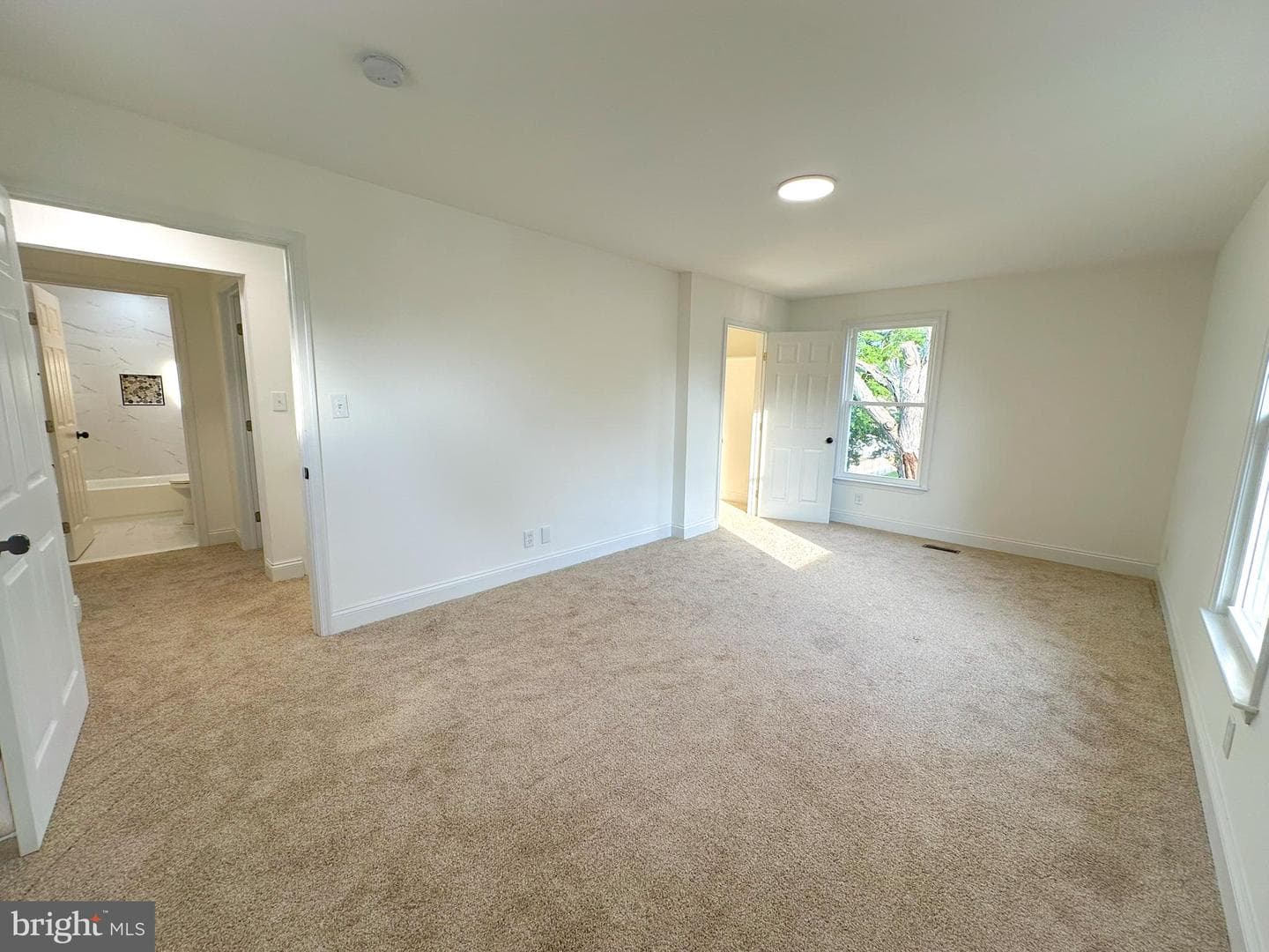 905 Barron Avenue photo 38