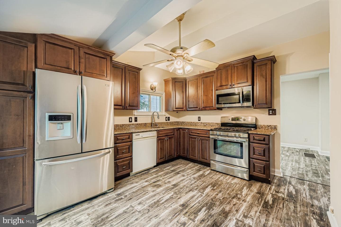 2706 Taylor photo 10
