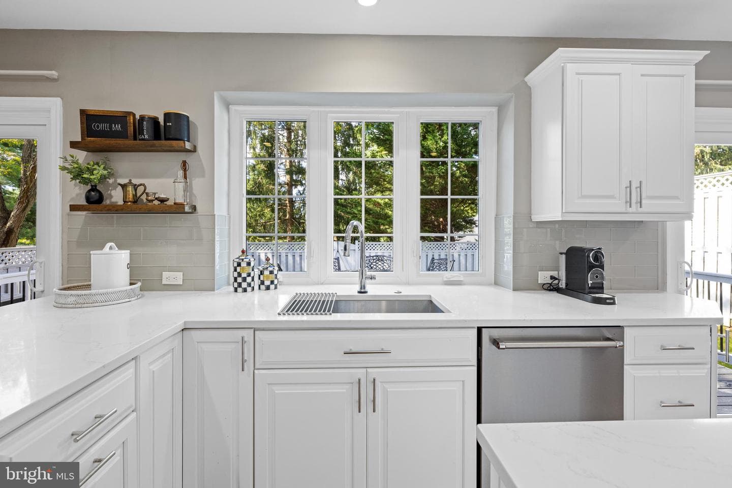 6 Nearfield Road photo 22