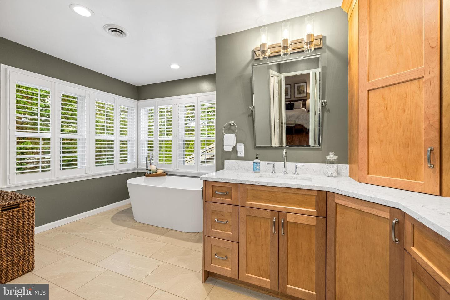6 Nearfield Road photo 33