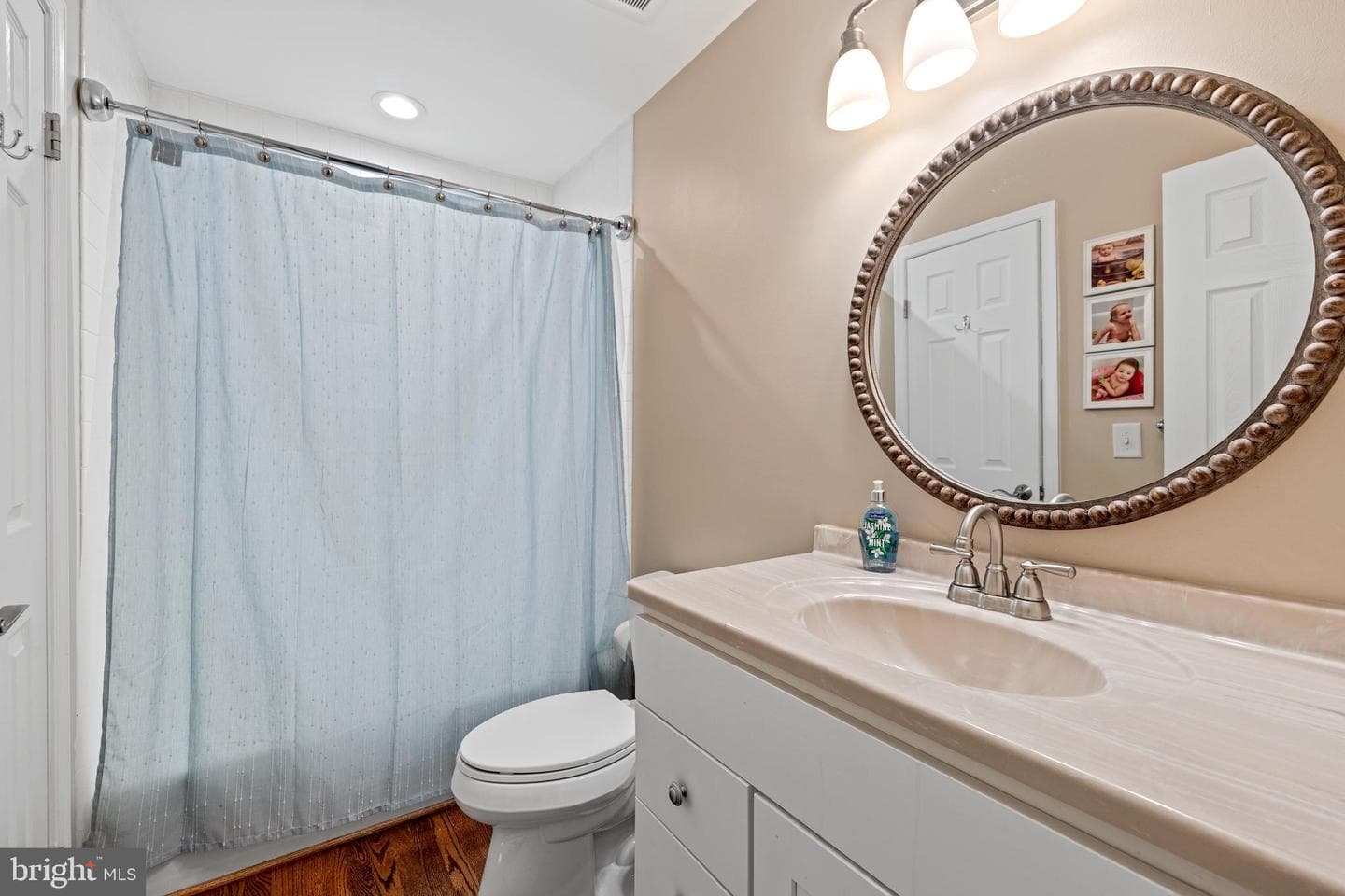 6 Nearfield Road photo 41