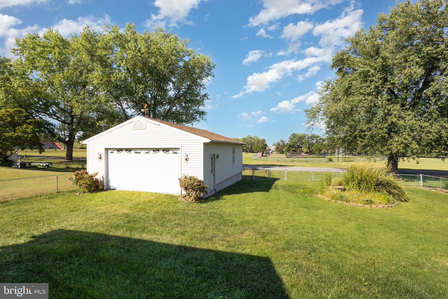 7252 Meadow Lane photo 34