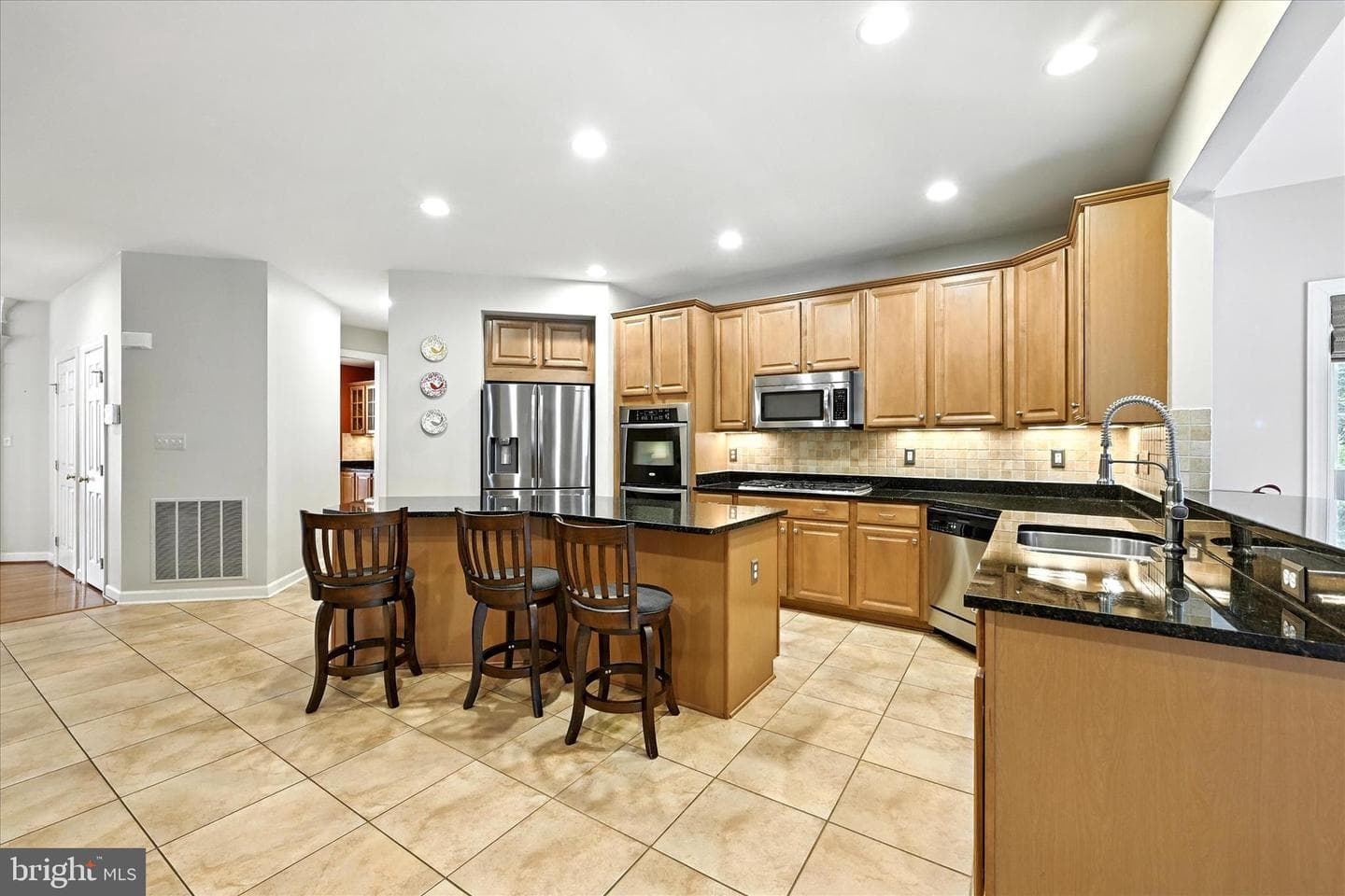 9804 Kerries Court photo 16