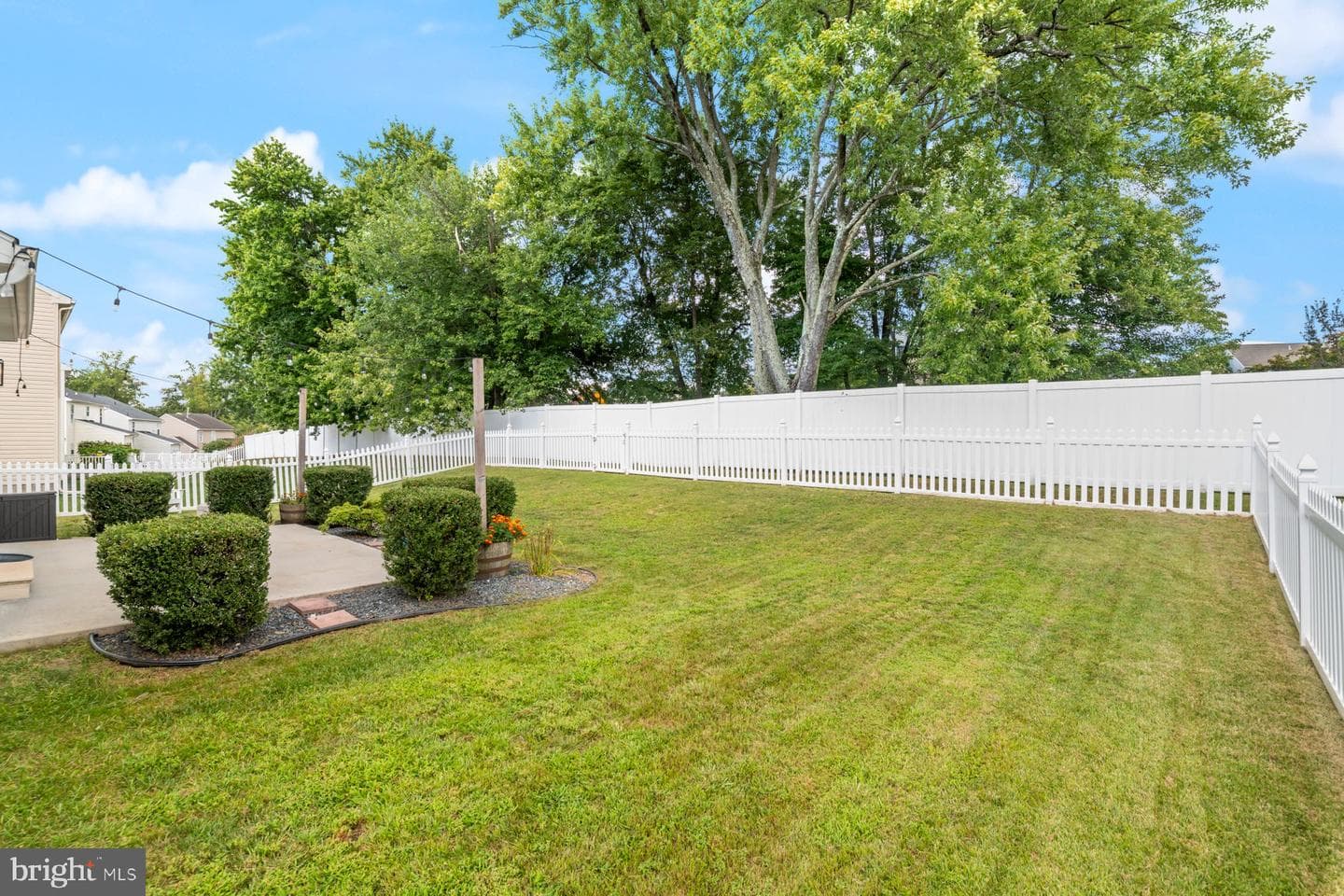 7707 Heathers Lane photo 26