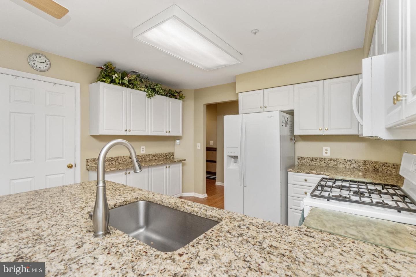 12204 Burncourt Road #201 photo 23