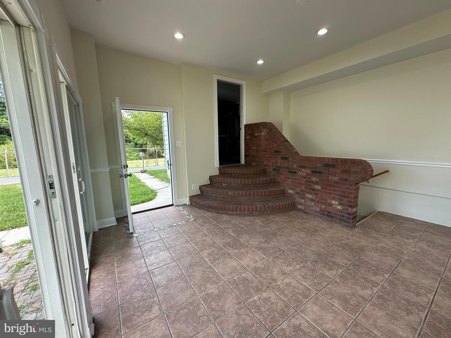 19 Lynbrook Road photo 32