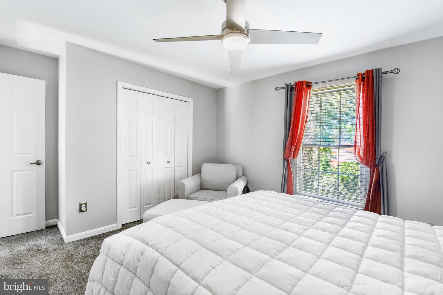 8829 Falcon Ridge Drive photo 17