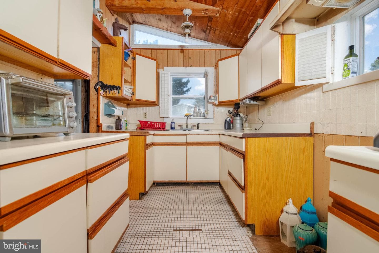 7428 Bay Front Road photo 17