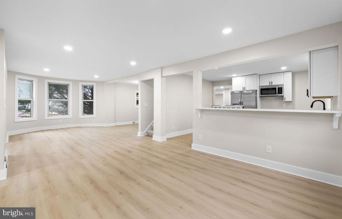203 Oak Avenue photo 16