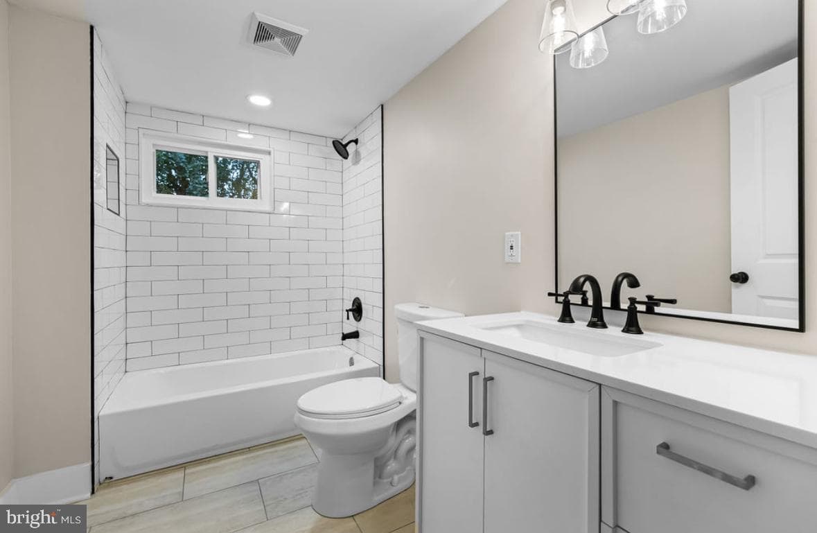 203 Oak Avenue photo 34