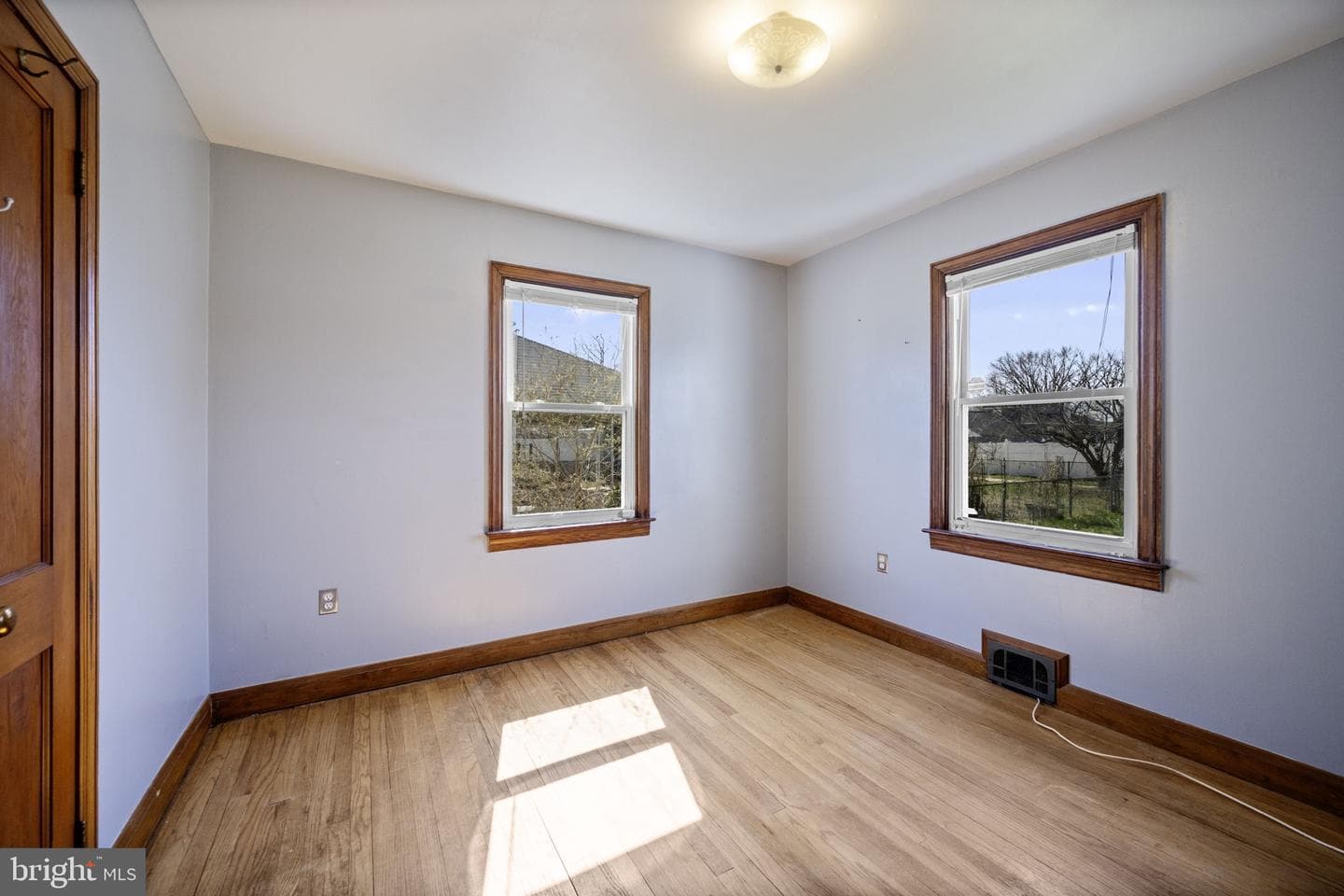 320 S Taylor Avenue photo 15