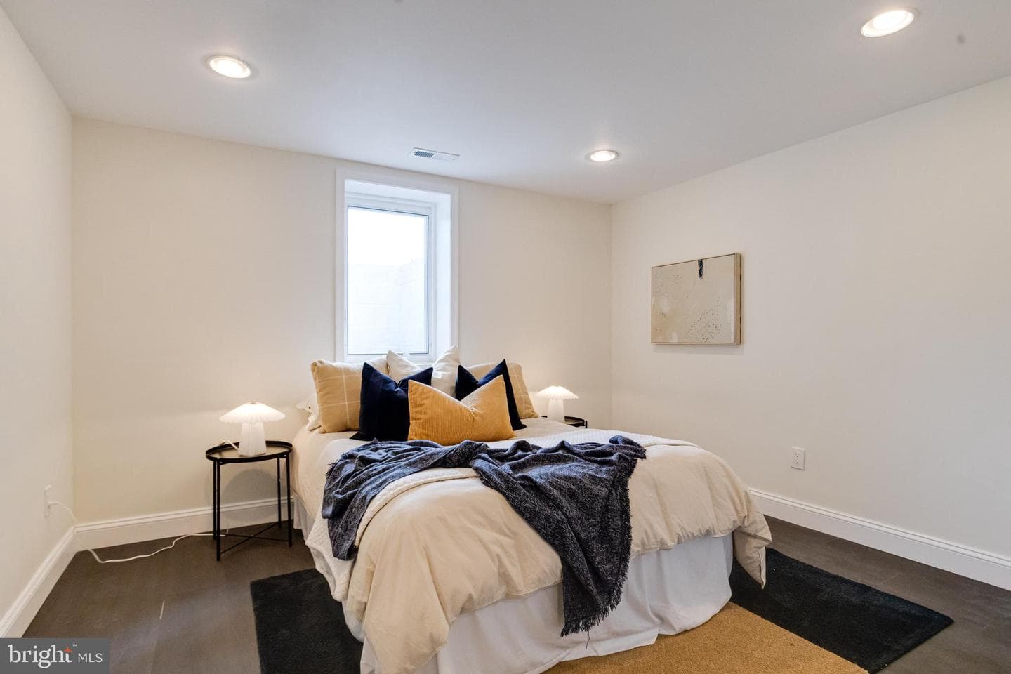 8041 Edgewater Avenue photo 31