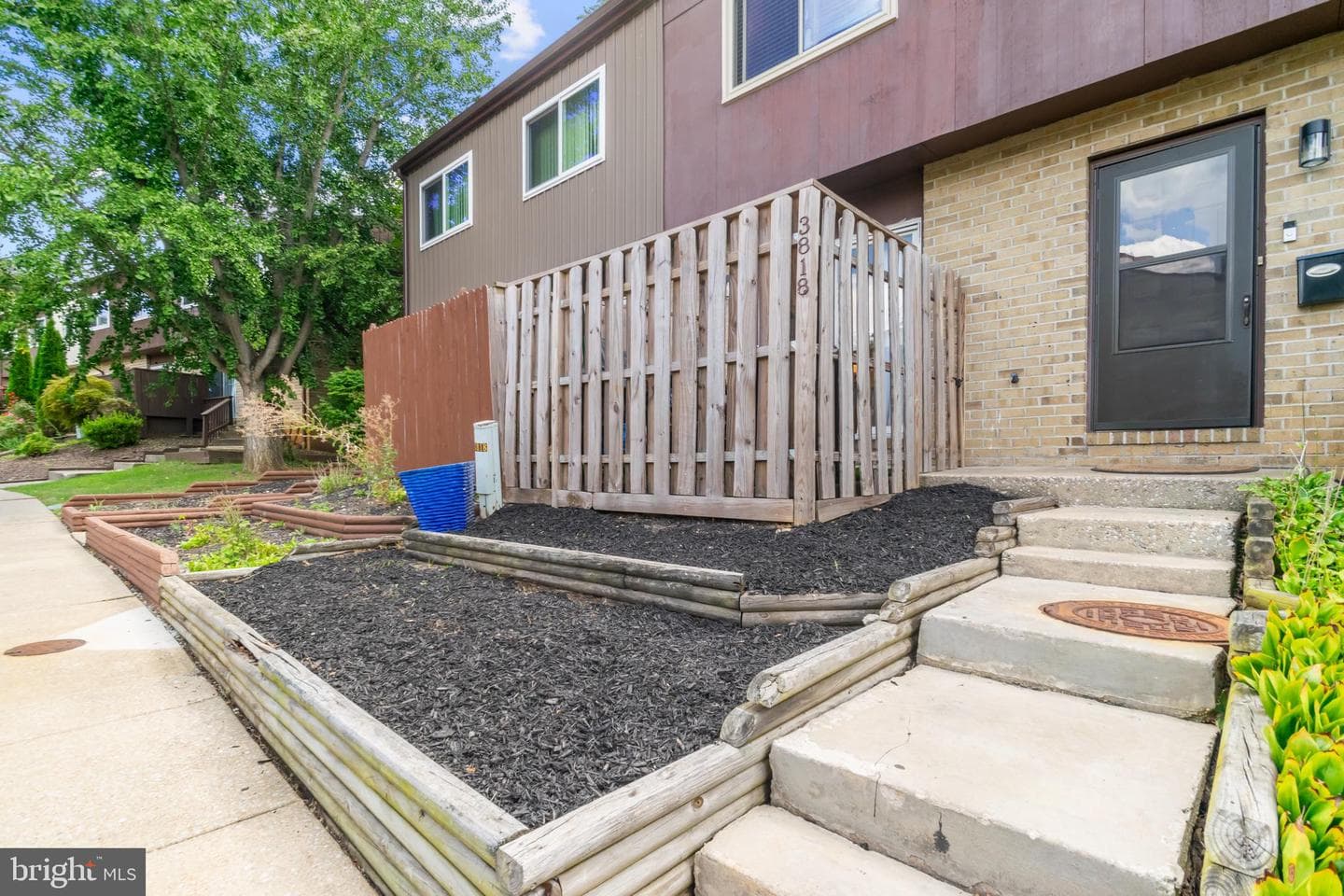 3818 Twin Lakes Court photo 23