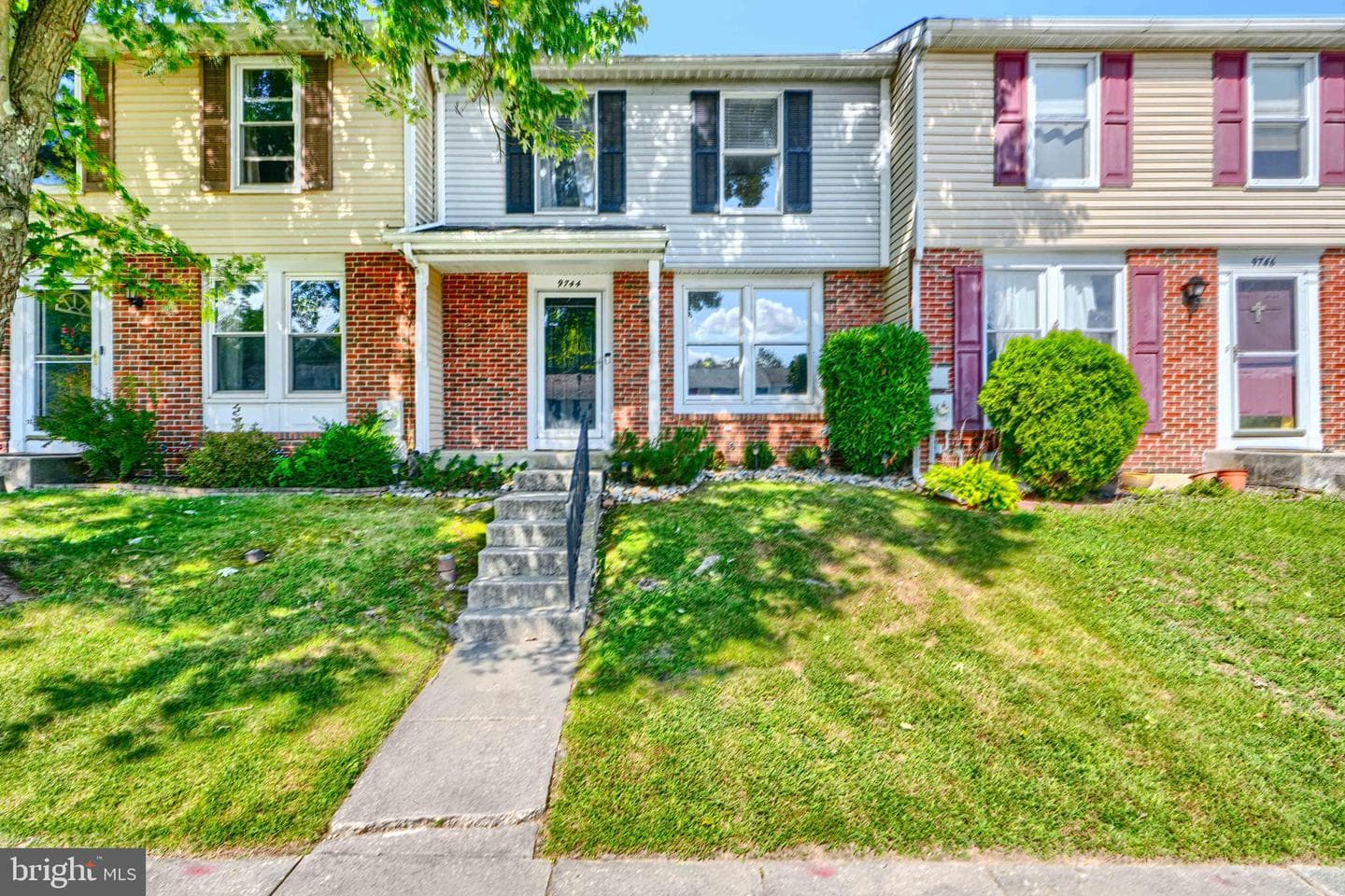 9744 Deltom Court photo 1