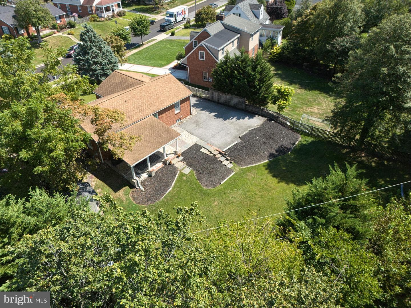 709 Fairway photo 34