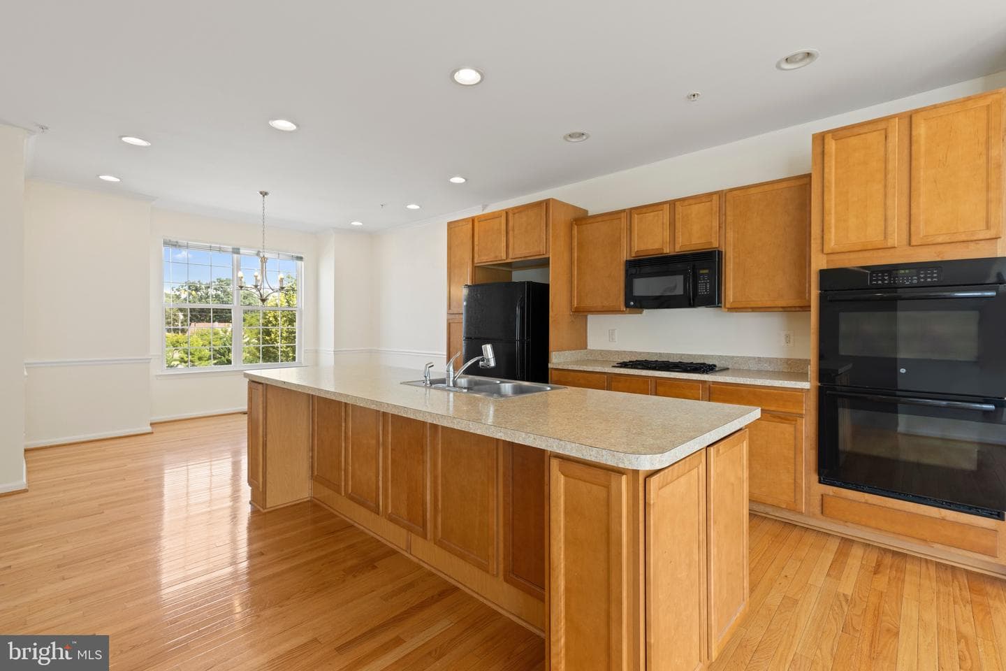 7719 Town View Drive photo 5