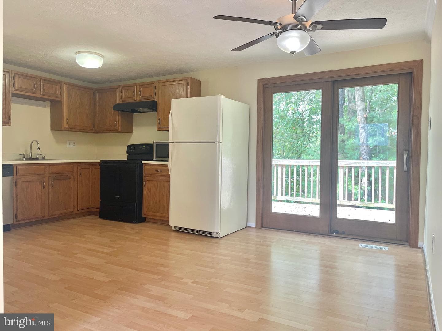 8604 Lawrence Hill Road photo 11