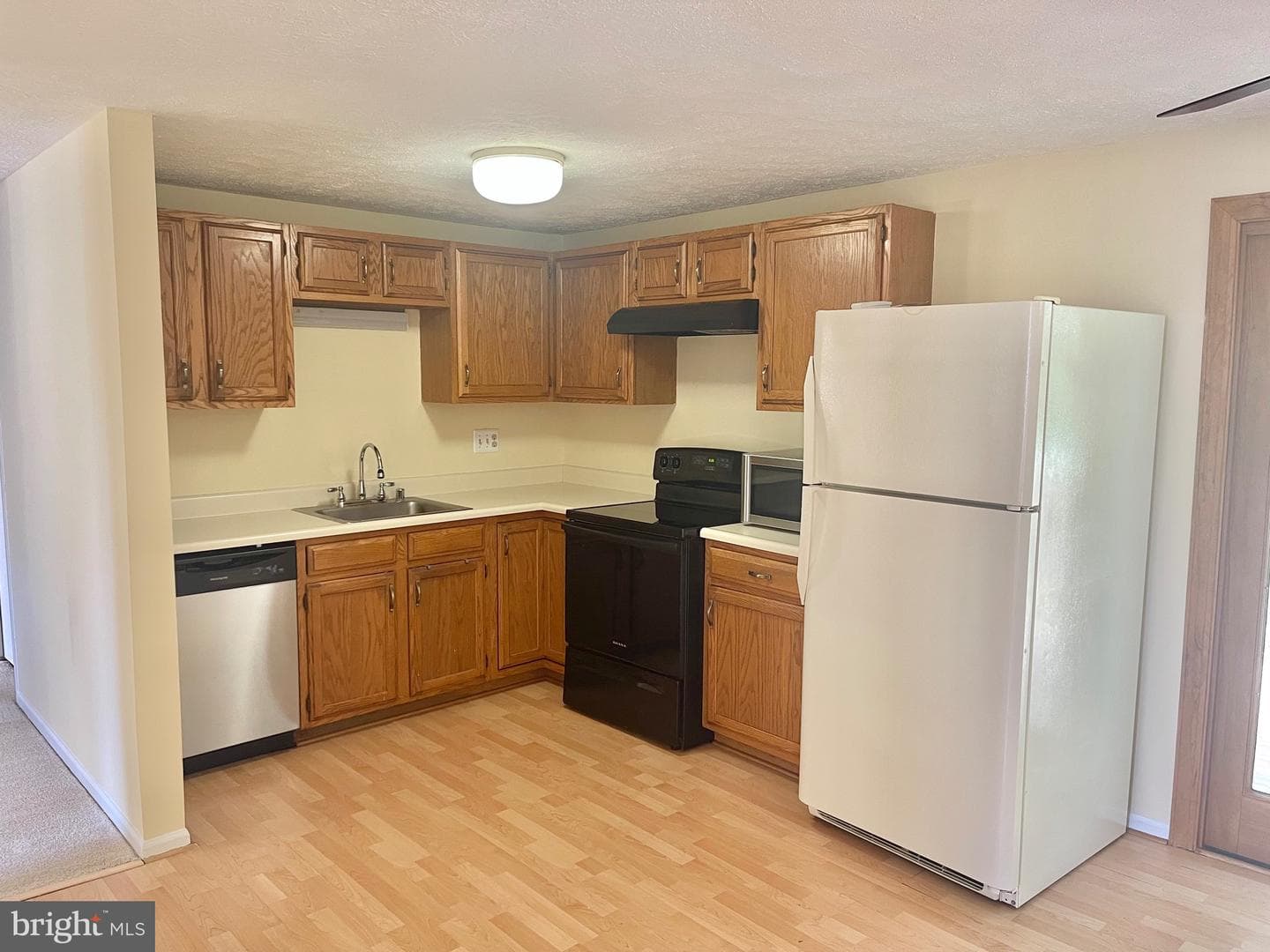 8604 Lawrence Hill Road photo 12