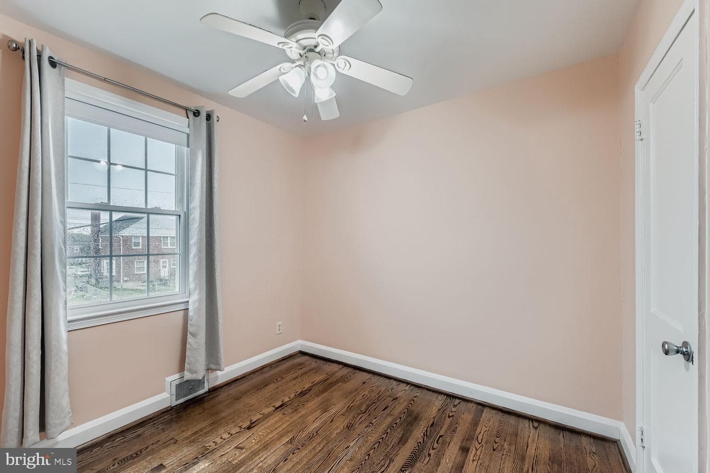 8119 Kirkwall Court photo 22