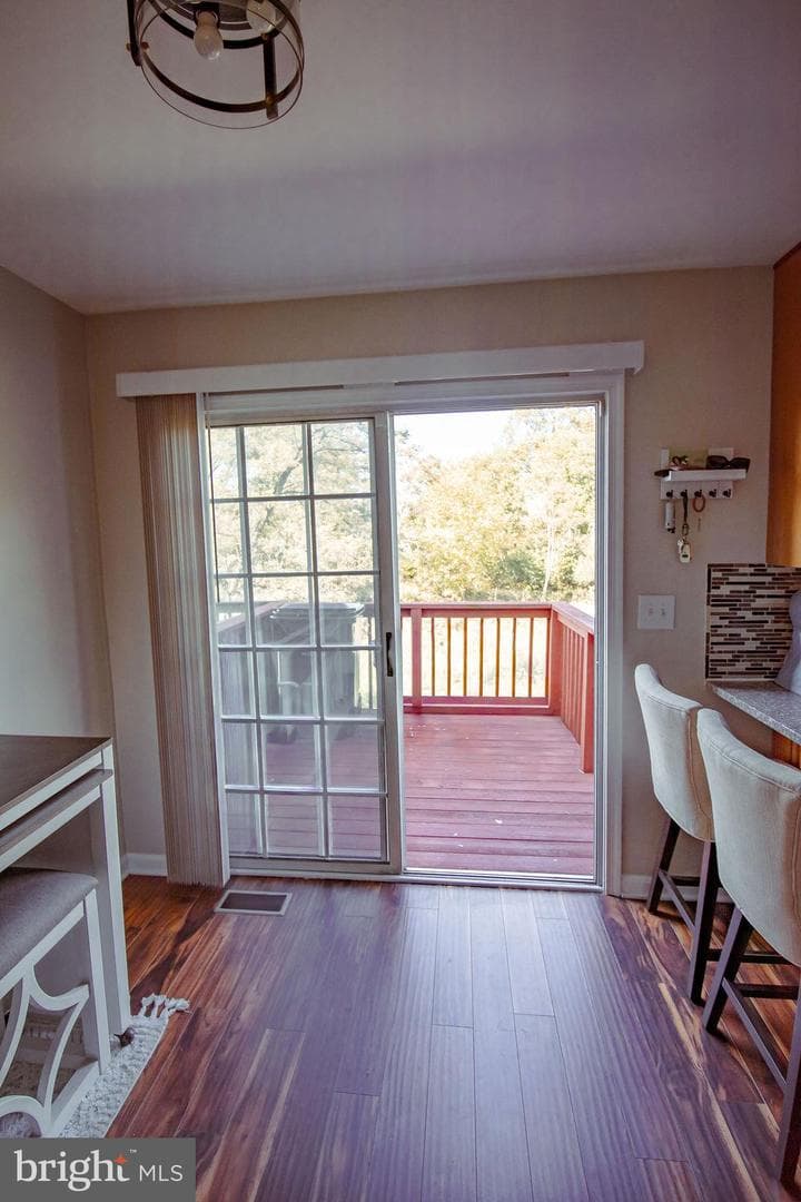 7207 Rutherford Green Circle photo 11