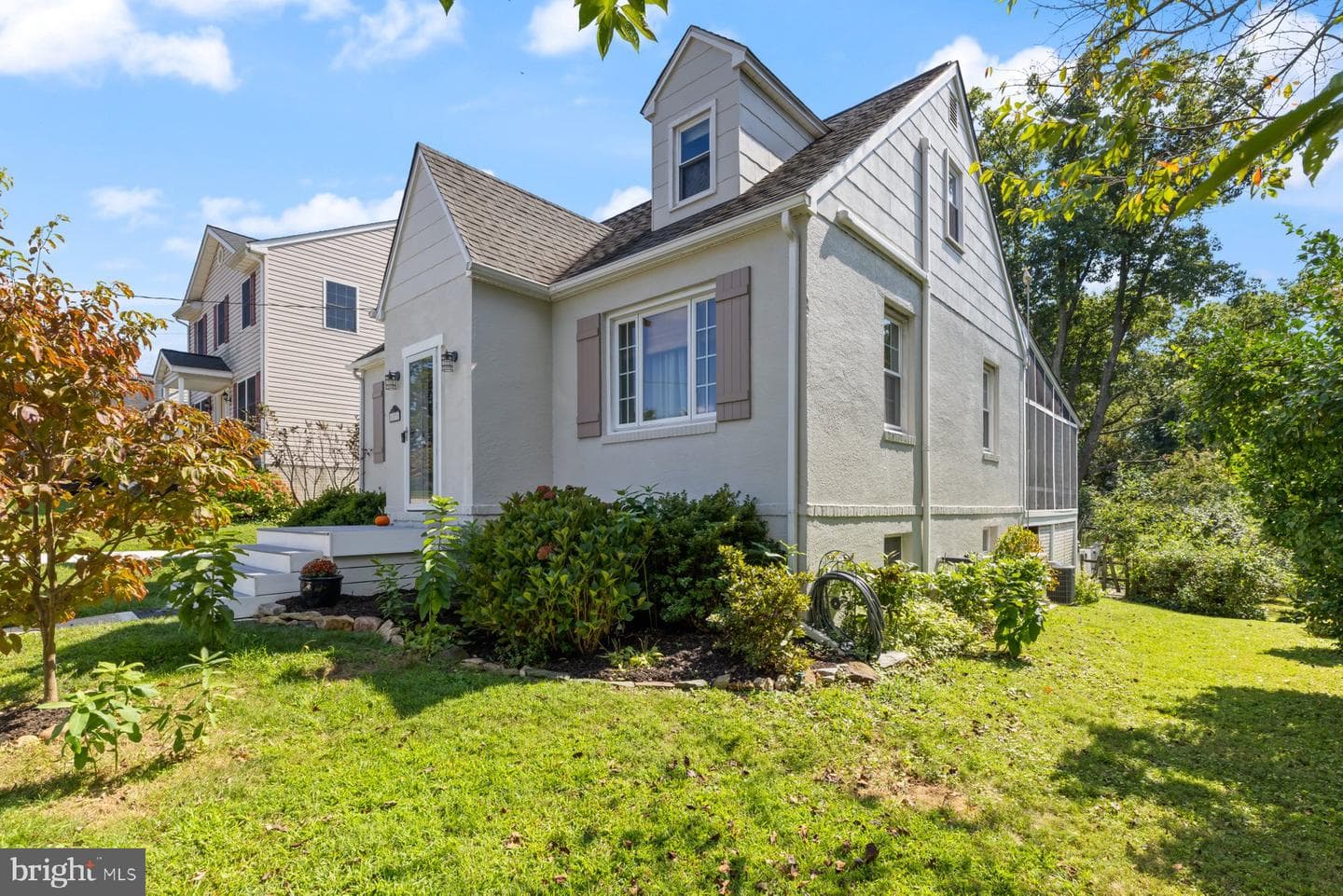 1831 White Oak Avenue photo 31