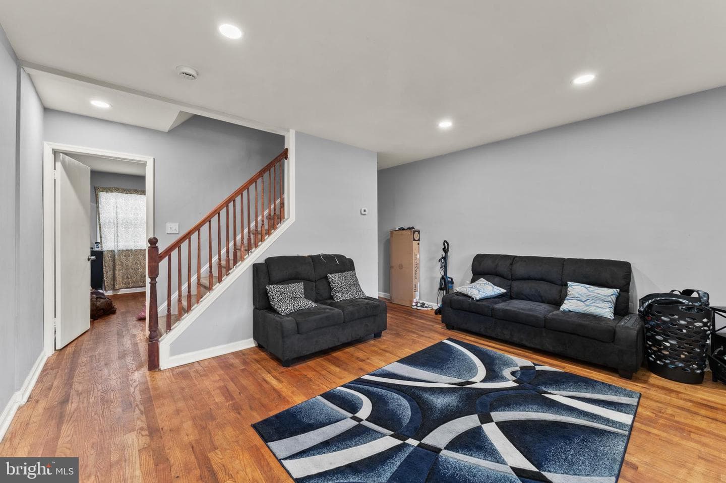 8146 Gray Haven Road photo 4