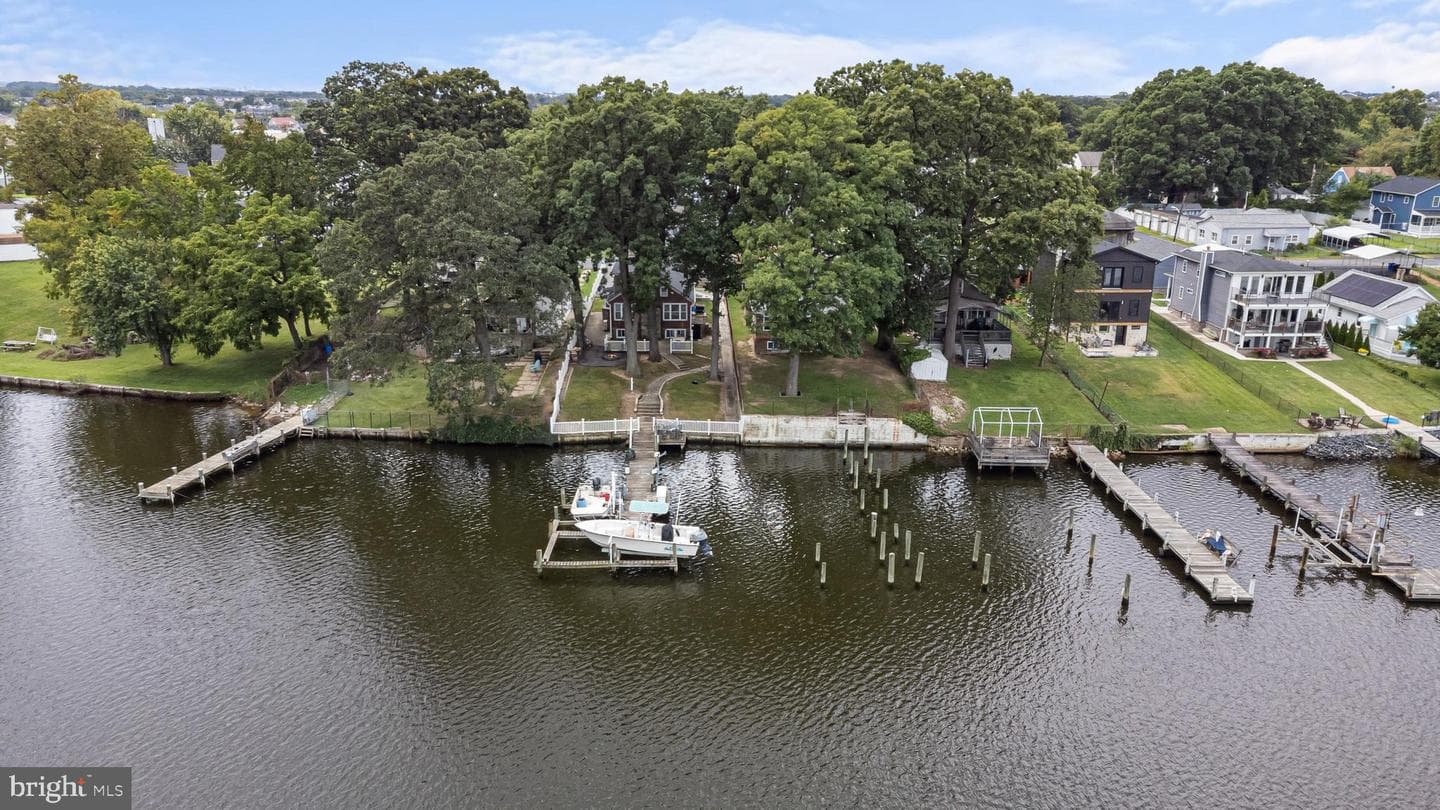 8216 Beach Drive photo 5