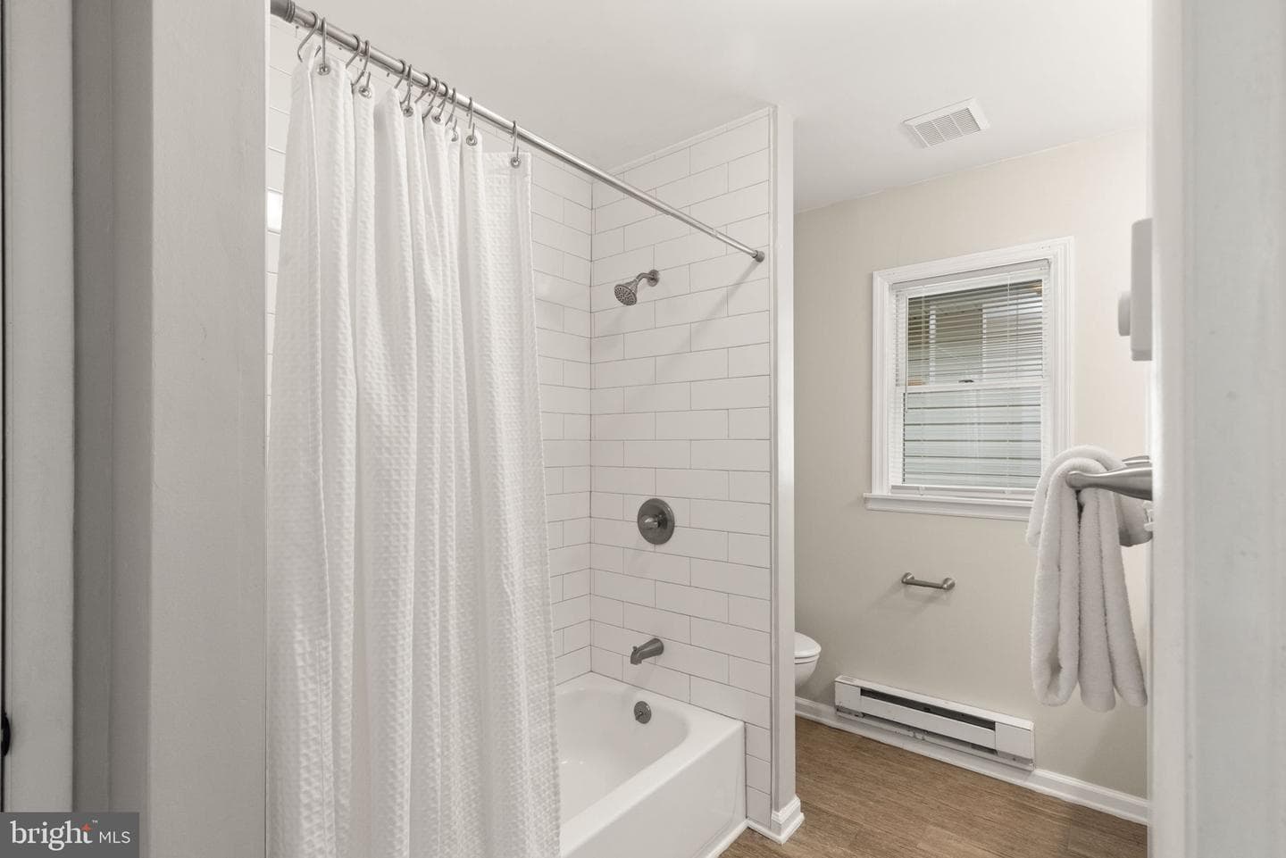 2424 Suncrest photo 27