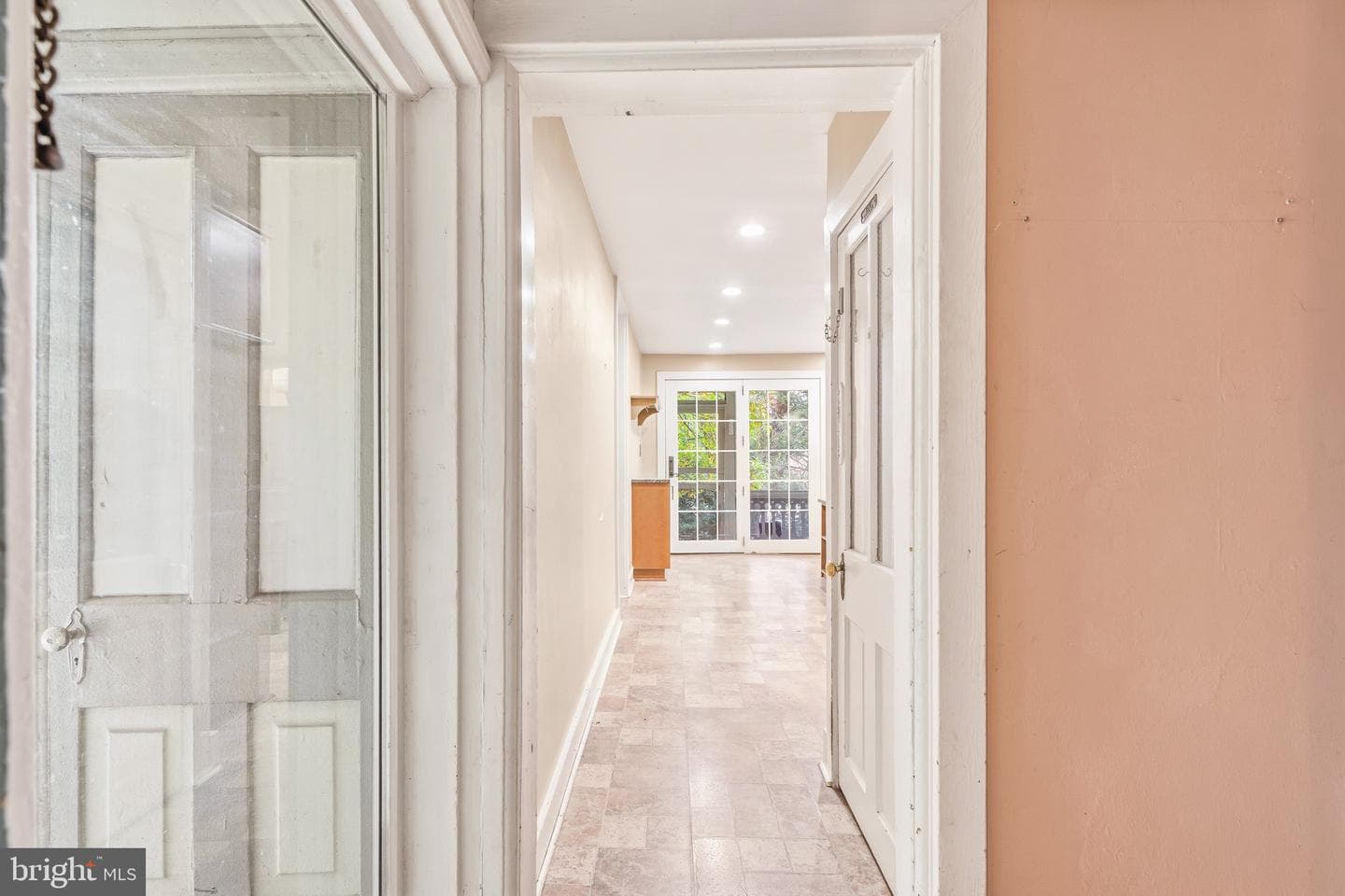 308 Morris Avenue photo 19