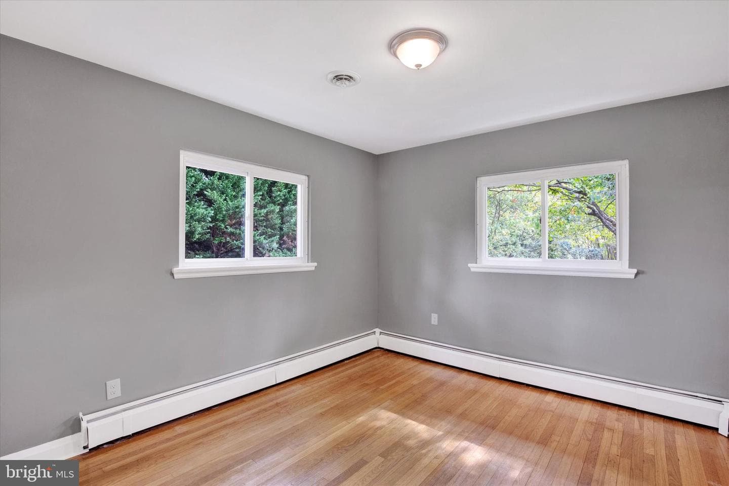 7 Bangert Avenue photo 20