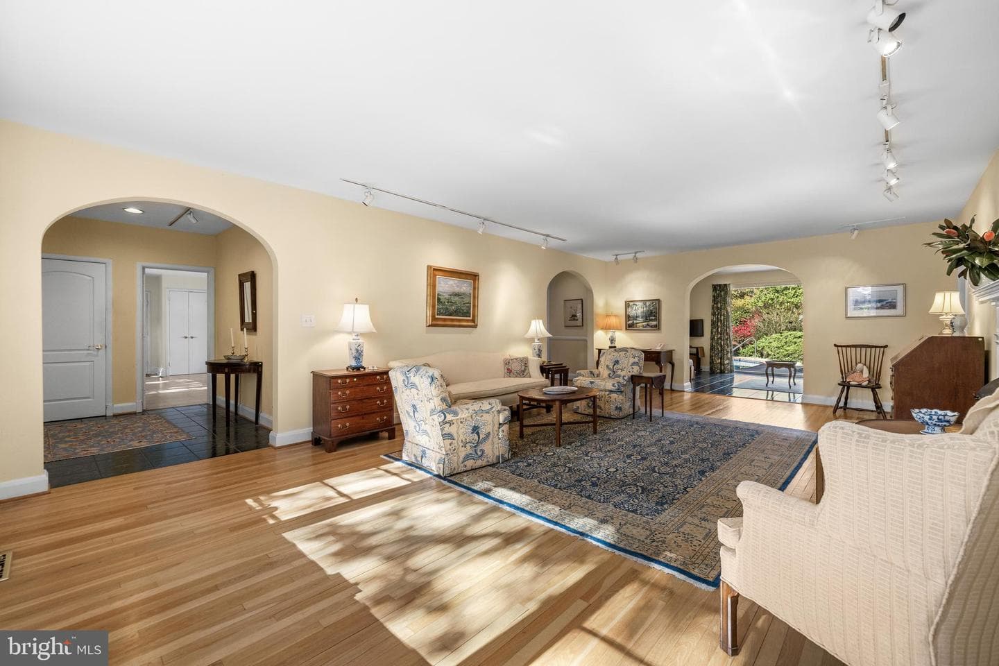 1000 West Wind Court photo 6