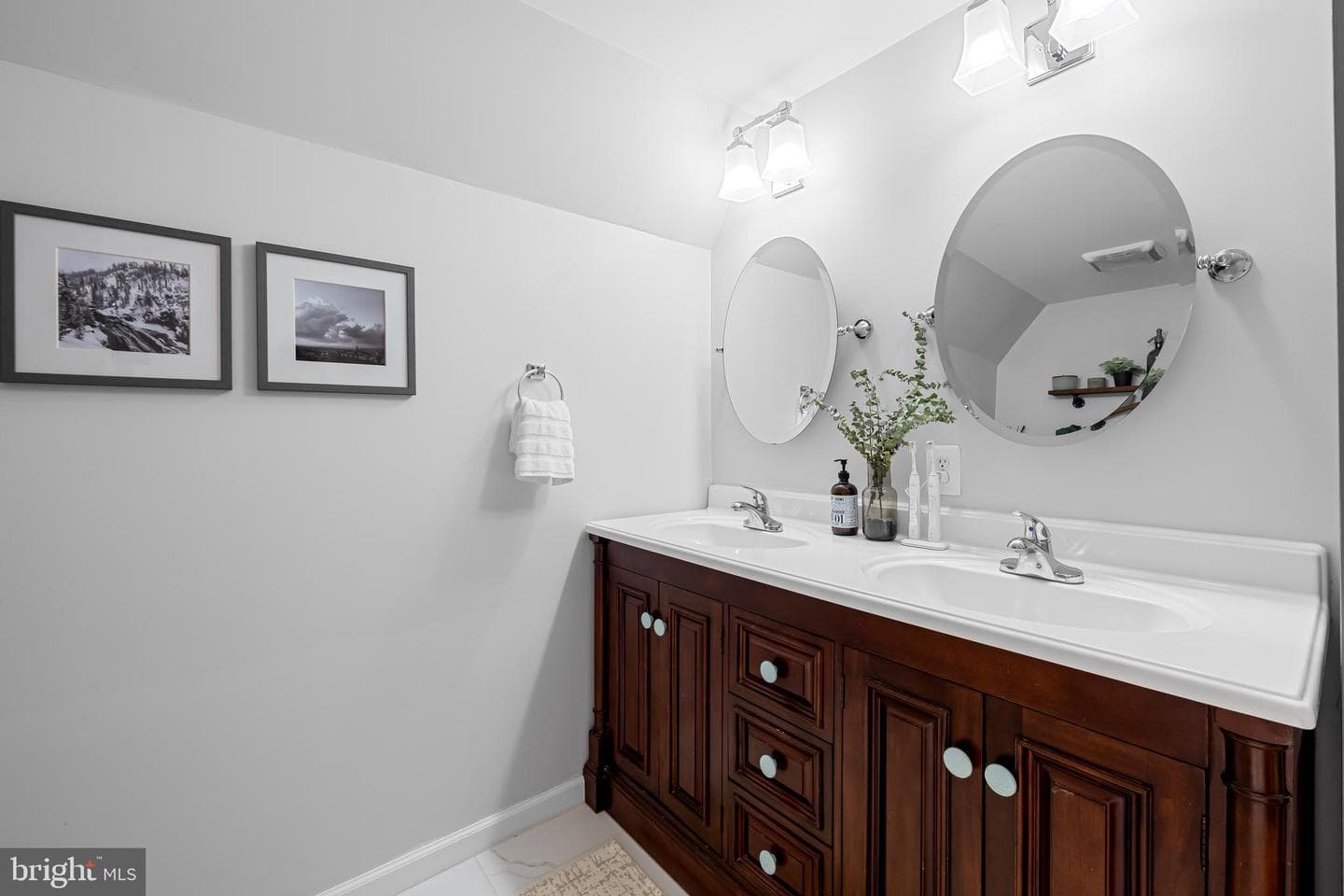 18709 Frederick Road photo 26